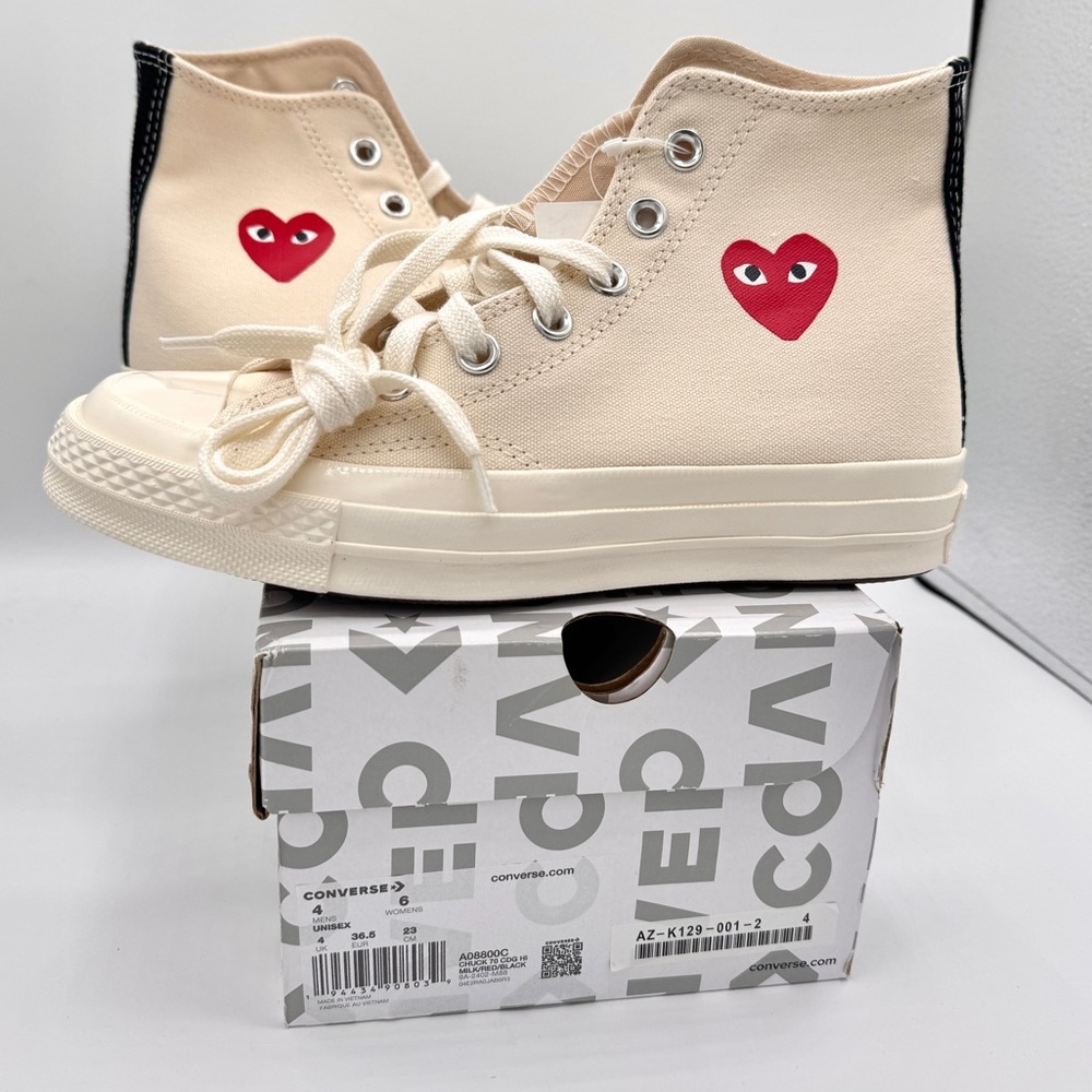 NWT Commes Des Garçons CDG Play Converse High Top Chuck 70 Heart Sneakers Cream - Picture 3 of 16